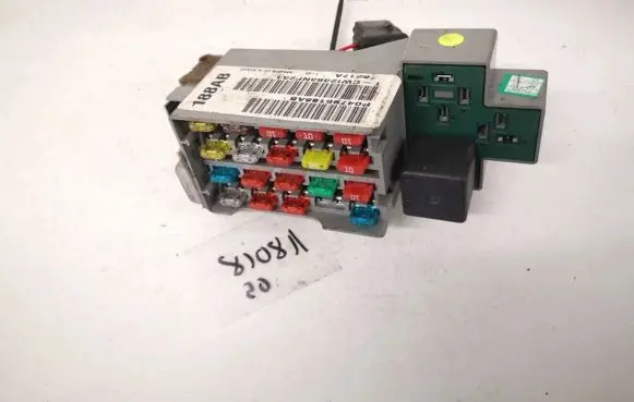 Chrysler PT Cruiser Fuse box set p04795188ab