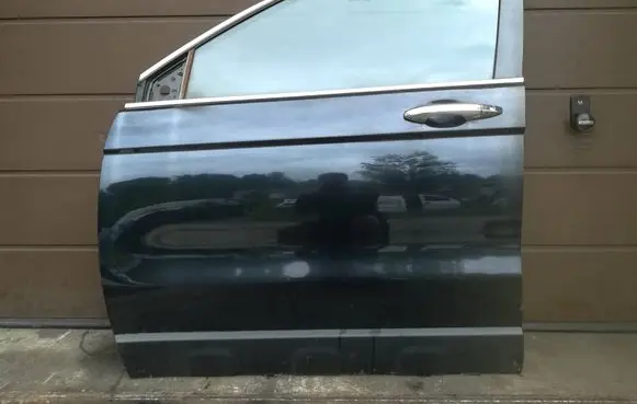 Honda CR-V Front door