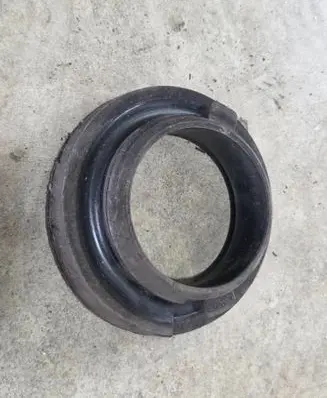 Ford Focus Rear coil spring rubber mount JX615599CA