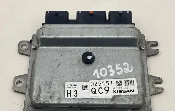Nissan Juke I F15 Engine control unit/module NEC999055 025151