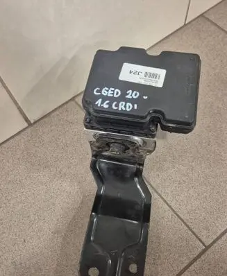 KIA Ceed ABS Pump 58910J7240