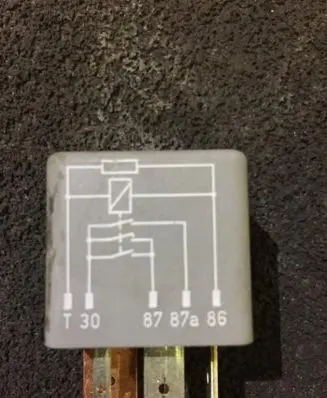 Audi A4 S4 B5 8D Other relay 8a0951253b 899578000