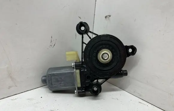 Volkswagen e-Golf Front door window regulator motor S850202099