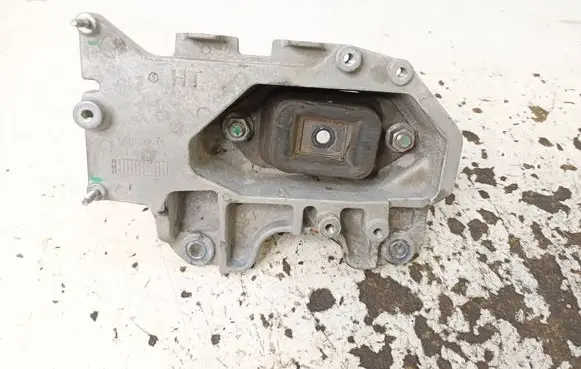 Nissan Pulsar Gearbox mounting bracket 1A0E3211 LAF02