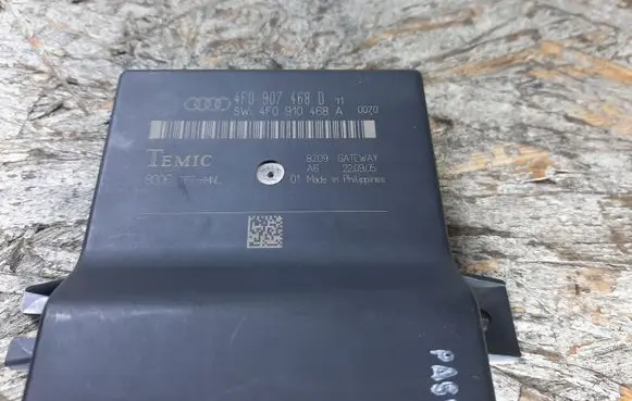 Audi A6 S6 C6 4F Gateway control module 4F0907468D 4F0910468A