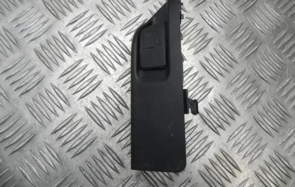 Toyota Yaris Fuel tank opening switch 432 T6801