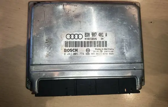 Audi A4 S4 B5 8D Engine control unit/module 8D0907401A 28RTE166 0281001774