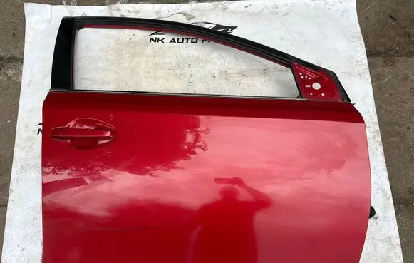 Toyota Auris E180 Front door 180A