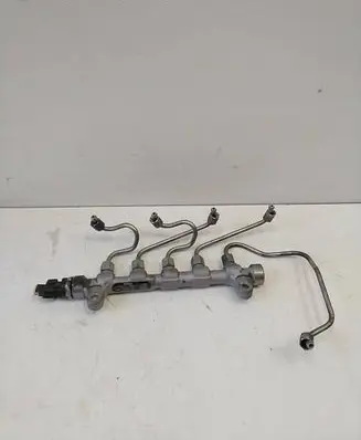 Hyundai ix35 Fuel main line pipe 314002A420 0445214181 204222