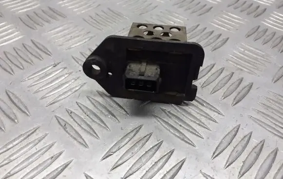 Peugeot 307 Coolant fan relay 9641212480