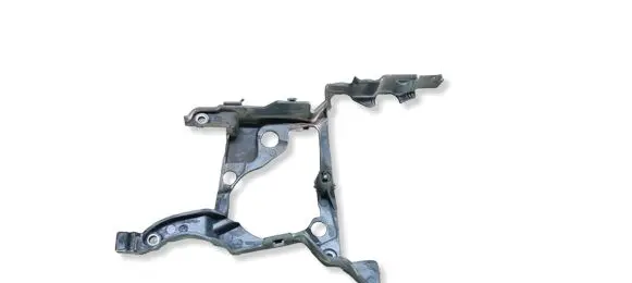 Mercedes-Benz B W247 Other engine bay part 135020211R