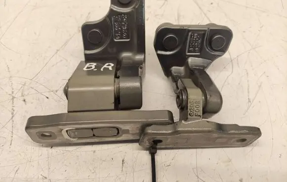 Mercedes-Benz C W205 Rear door upper hinge A2057300437 A2057300237
