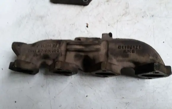 BMW 3 E46 Exhaust manifold 2247043D