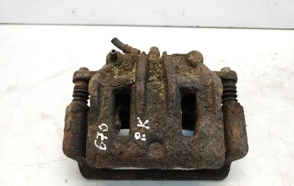 Hyundai Santa Fe Front brake caliper
