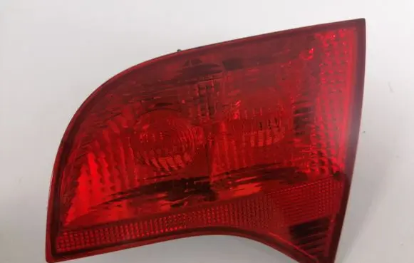 Audi A4 S4 B7 8E 8H Tailgate rear/tail lights 8E9945094