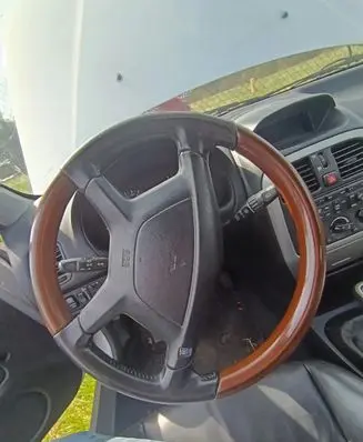 Mitsubishi Carisma Steering wheel 