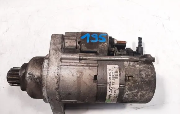 Volkswagen Golf VI Starter motor 0AM911023D