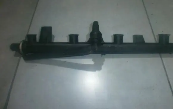 Alfa Romeo 156 Fuel main line pipe