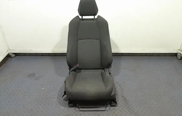 Suzuki Swace Front driver seat 