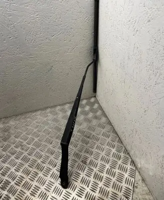 Hyundai Tucson JM Front wiper blade arm 510141