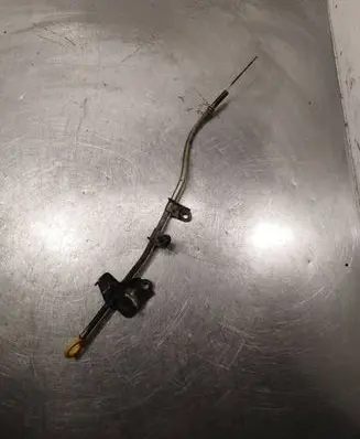 Toyota Avensis T250 Oil level dip stick 