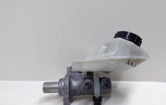 Volvo S80 Master brake cylinder 03350885571