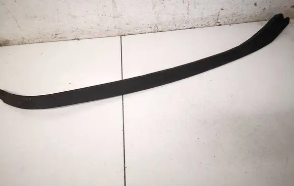 Volkswagen Golf V Windshield trim 1K6839374D