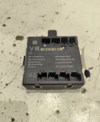 Mercedes-Benz E W212 Door control unit/module A2128203685 00404719B1