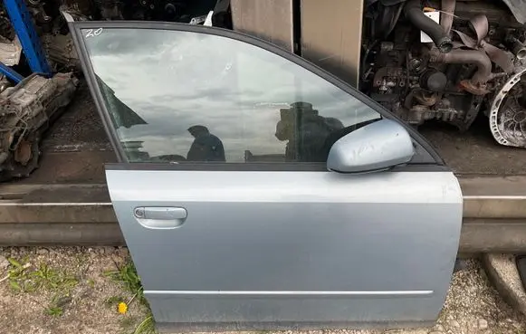 Audi A4 S4 B6 8E 8H Front door