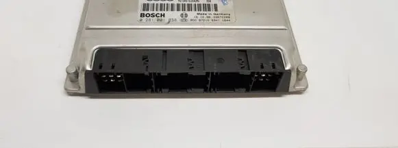 Volkswagen PASSAT B5 Engine control unit/module 3B0907401