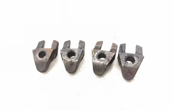 Ford Focus Fuel Injector clamp holder 4PSC