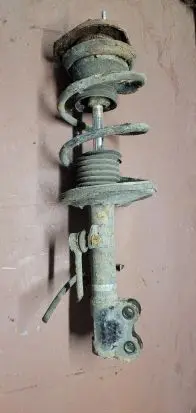 Toyota Corolla Verso E121 Front shock absorber/damper