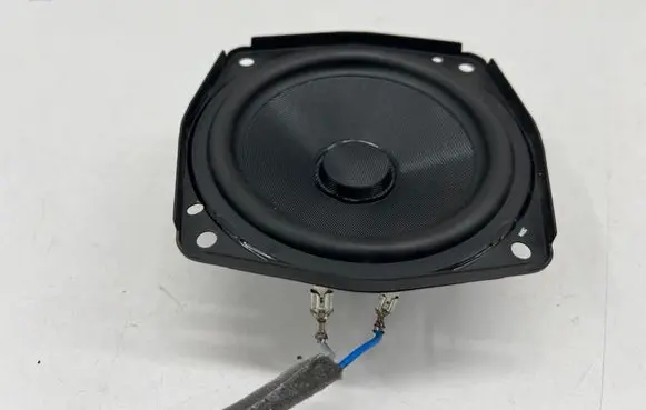 Porsche Taycan 9J1 Subwoofer speaker 669191