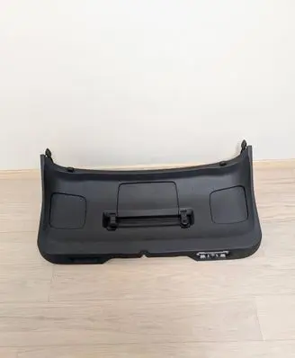 Opel Grandland X Tailgate trim YP00036177
