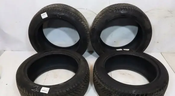 Cadillac STS R18 summer tire 
