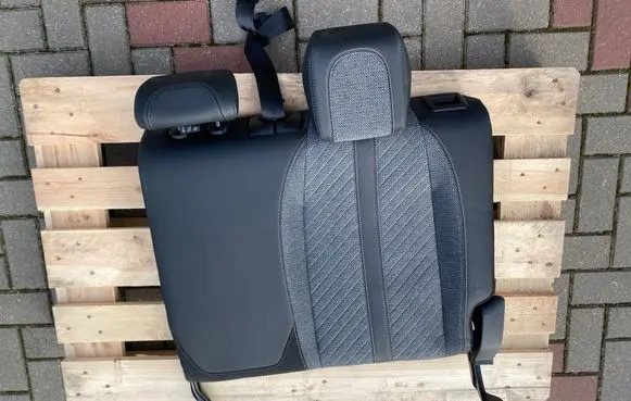 Rear seat