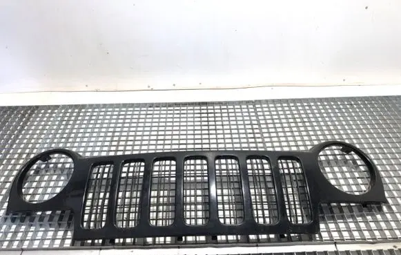 Jeep Cherokee III KJ Front grill 
