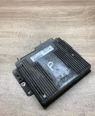 Renault Laguna I Engine control unit/module ECU 7700864458 S103717115B