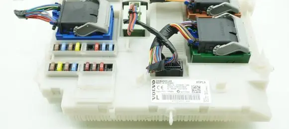 Volvo V60 Fuse box set 31384933AB