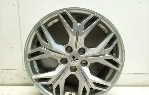 Mitsubishi Eclipse Cross R18 alloy rim 