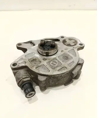 Audi A3 S3 8P Vacuum pump 03L145100G