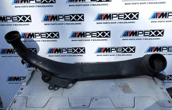BMW 1 E82 E88 Air intake hose/pipe 7600002
