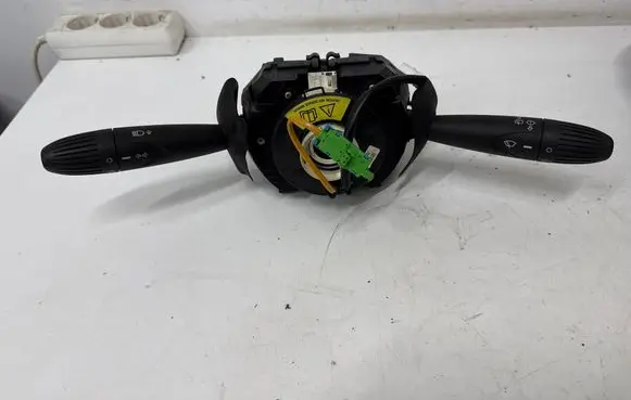 Fiat Punto (188) Wiper turn signal indicator stalk/switch