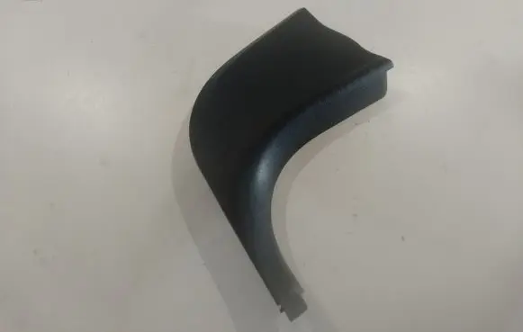 BMW 3 E90 E91 Foot area side trim 7066990