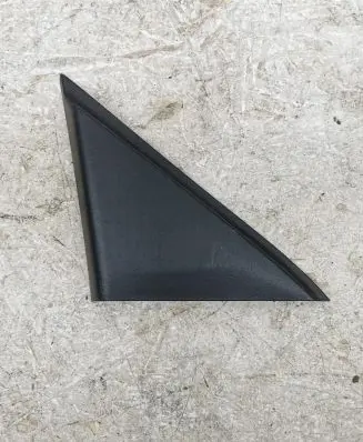 Peugeot 208 Other front door trim element 9823233280