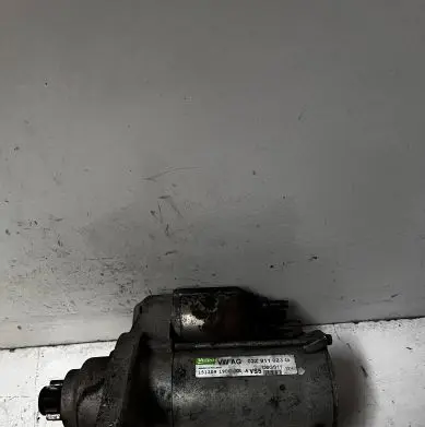 Volkswagen Golf VI Starter motor 02Z911023G