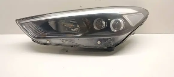 Hyundai Tucson TL Headlight/headlamp 92101D7200 L009D200URH