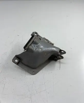 Audi Q7 4M Other engine bay part 8K0398059F