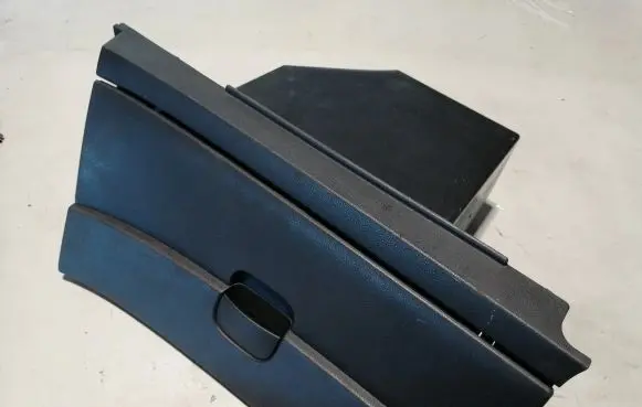 Nissan Qashqai Glove box 68520JD900 68520JD91A