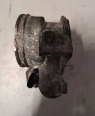 Volkswagen PASSAT B6 Throttle valve 03G128063B